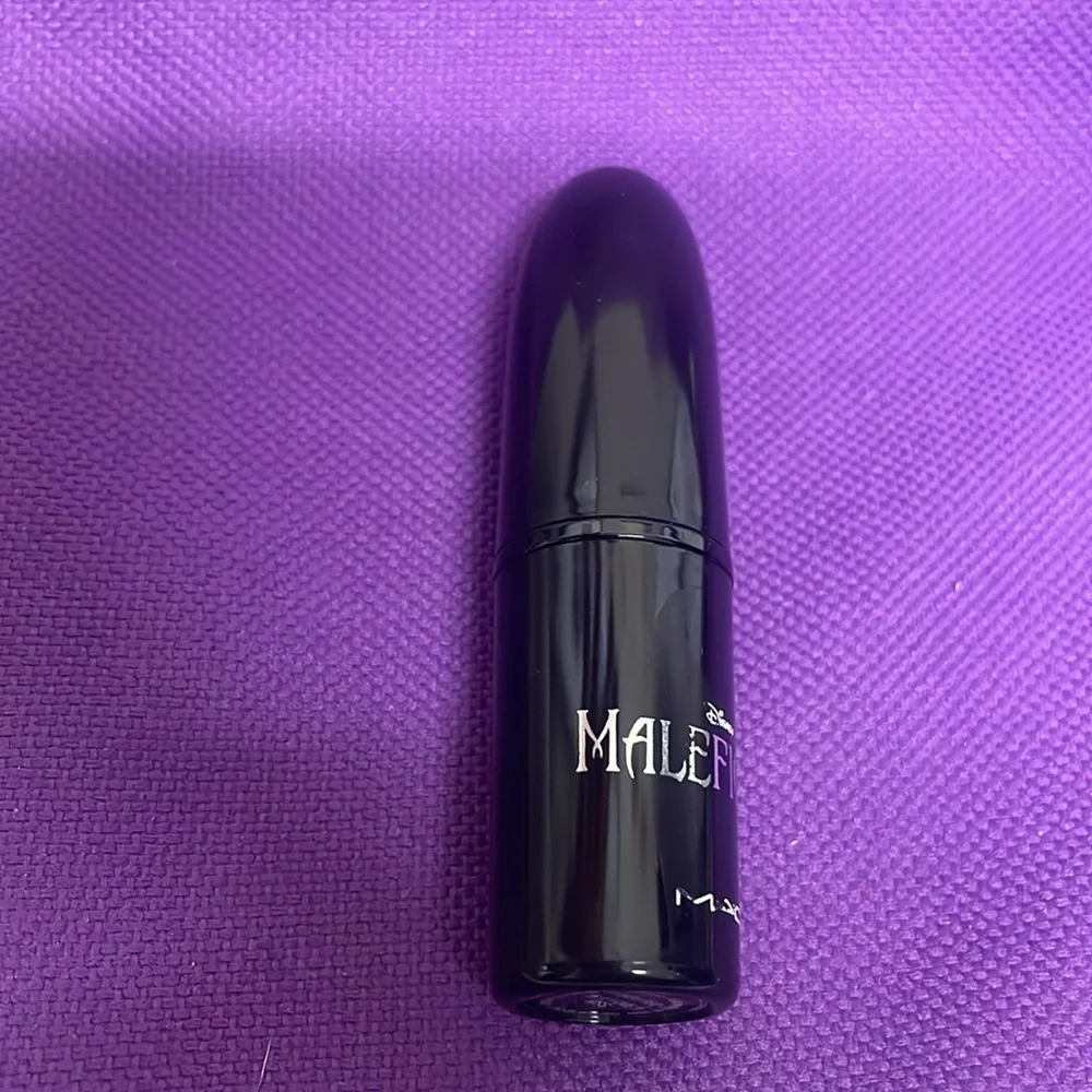 Mac Maleficent Lipstick- True Love’s Kiss